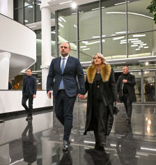 Се огласи и градоначалникот на Скопје по лажната вест за чантата на неговата сопруга: Прво мета беше мојот син, а сега и мојата сопруга