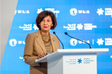 Сиљановска-Давкова од Дубаи: Вештачката интелигенција не треба да се забранува, туку да се регулира