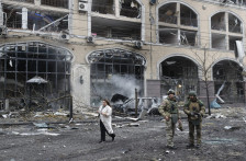 Руски дрон погоди родилиште во Украина, повредени се трудници