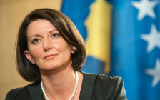 Поранешната косовска претседателка Атифете Јахјага негира каква било поврзаност со досието Епштајн