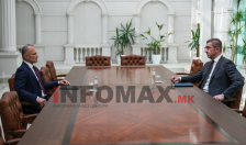 Мицкоски: Мислев дека ќе ме прашате која е најдобрата песна на Харис Џиновиќ – Филипче му врати: Тоа е кафеански муабет!