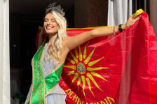 МВР за девојката со кравите во Паланка: Попречувала лица од АХВ да одземат крави