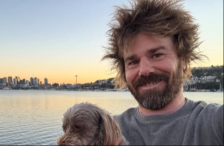 Сите му предвидуваа банкрот – директорот ја продаде куќата за да им даде повисоки плати на работниците