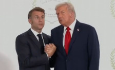 Макрон: Трамп посакува колапс на ЕУ