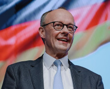 Германскиот канцелар Мерц повторно избран за лидер на ЦДУ