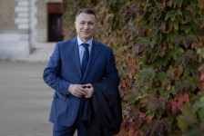 Груевски: ВИСТИНАТА Е КАКО ШИЛО!!! ЌЕ БОДИ, ЌЕ БОДИ…, ЛЕВО-ДЕСНО, НАПРЕД-НАЗАД, И ОП…ЌЕ ИЗЛЕЗЕ НА ПОВРШИНАТА