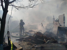 Гореа викендица, куќа и оџаци – утрово три интервенции на струмичките пожарникари