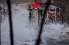 Силна бура ја погоди Далмација