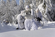 Финскиот министер за одбрана: Русија ги зајакнува своите воени капацитети на Арктикот