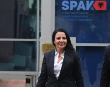 Албанскиот Уставен суд го отфли барањето на Рама и ја потврди суспензијата на вицепремиерката Балуку од јавна функција