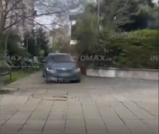 (Видео) Автомобил вози во пешачка зона во Ново Лисиче!