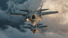 Иран погодил американски F-35? „Невидливиот“ ловец принудно слета по мисија