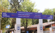 Пациент се обидел со возило да прегази вработена на Клинички