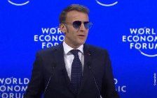 „Загрозен е целиот регион“: Макрон го повика Нетанјаху да не започнува копнена офанзива во Либан