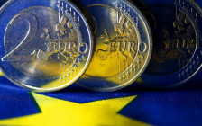 Каматните стапки ќе растат доколку инфлацијата отстапи од зацртаните 2%