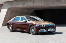 Резил… Се чаламеле со Мајбах, не сакале да платат царина