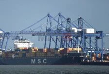 Иран се заканува со одмазда доколку неговите пристаништа бидат нападнати