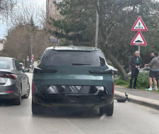 Со џип намерно удрил во возач на тротинет, а потоа и физички го нападнал