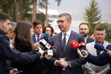 Мицкоски за провокациите кон Јаневска во Тетово: Ако некој одлучил да прави циркузант од себе, дозволете му