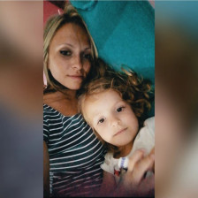 Се огласи братот на мајката која си го одзеде животот заедно со нејзиното дете: Со години биле жртви на семејно насилство, а имало и обид за убиство среде државна институција!