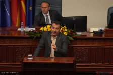 Беџети- Тие што мислат дека ќе владеат со контрола и страв им порачувам- НЕ ВРЕДИ!