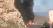 (Фото) Камион се запали на Плетвар