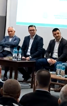 (Видео) Директорот на „Македонски шуми“ потврди: Има вработени што земаат плата, а не одат на работа – На пратеникот Милевски му е смешно