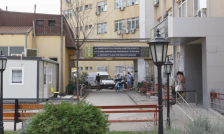 Петмесечно бебе донесено починато на Детската клиника во Скопје