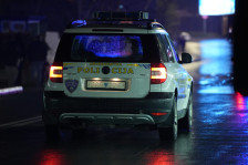 Инцидент во Шуто Оризари: Физички нападнал сограѓанин, па се заканувал на полицајците