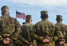 Трамп најави испраќање на дополнителни 5.000 војници во Полска