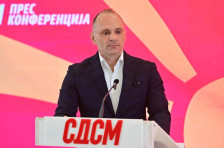 Филипче: Македонскиот идентитет не го загрозуваат малцинствата во Уставот, туку криминалот и корупцијата