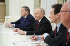 Ушаков: Нема смисла да се водат преговори со Украина и САД