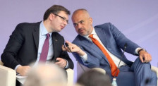 Марта Кос ја отфрли идејата на Вучиќ и Рама за делумно членство во ЕУ