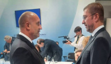 Мицкоски го покани Радев на средба: Додека котиња од СДСМ коленичат, не очекувам подобрување на односите меѓу двете земји