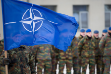 Командант на НАТО: Повлекувањето на американските сили нема да ја загрози одбраната на Европа