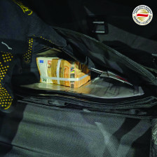 Во автобус од Германија кон Македонија пронајдени непријавени речиси 35.000 евра, приведени се возачот и патник