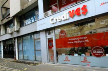 По затворањето на друштвото за брзи кредити, Влен ги охрабрува институциите да продолжат со контроли
