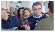 Мицкоски: Имаме најниски цени на бензините, жители од соседните земји доаѓаат да точат гориво кај нас