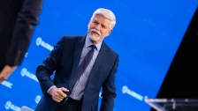 Чешкиот претседател предлага Русија да биде исклучена од глобалниот интернет