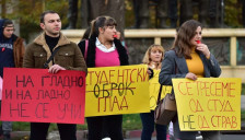 Пратениците гo намалија бројот на стипендии за социјално загрозени и одлични студенти!