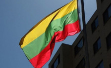 Прогласена воздушна опасност во Литванија, армијата апелира до граѓаните веднаш да побараат безбедно место