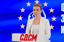 (Видео) Кузеска: Ајде заедно да ја споделиме одговорноста, малцинствата во Уставот сега, Европа сега
