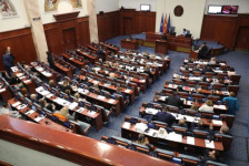 Собранието го усвои Законот за младински додаток, 3.000 денари за млади до 23 години