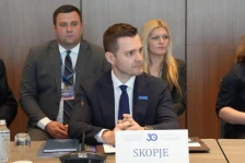 Муцунски денес во работна посета на Лондон