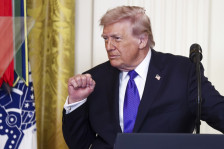 Трамп: Ги откажувам нападите врз Иран, постигнавме напредок во преговорите