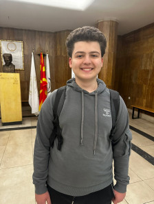 Бронза што сјае како злато: Дарјан Мирчевски ја израдува Македонија на Јуниорската балканска математичка олимпијада