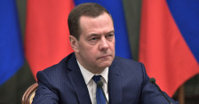 Медведев: Време е отворено да се каже дека нема и не може да има правила во војната со неонацистичкиот Киев