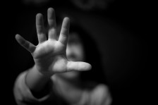 10-годишно девојче било малтретирано од татко ѝ, се пожалило на дедо си