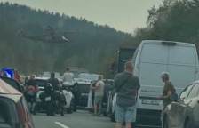 Со возилото удриле во паркиран камион: Детали за сообраќајката во Словенија во која загинаа тројцата македонски државјани
