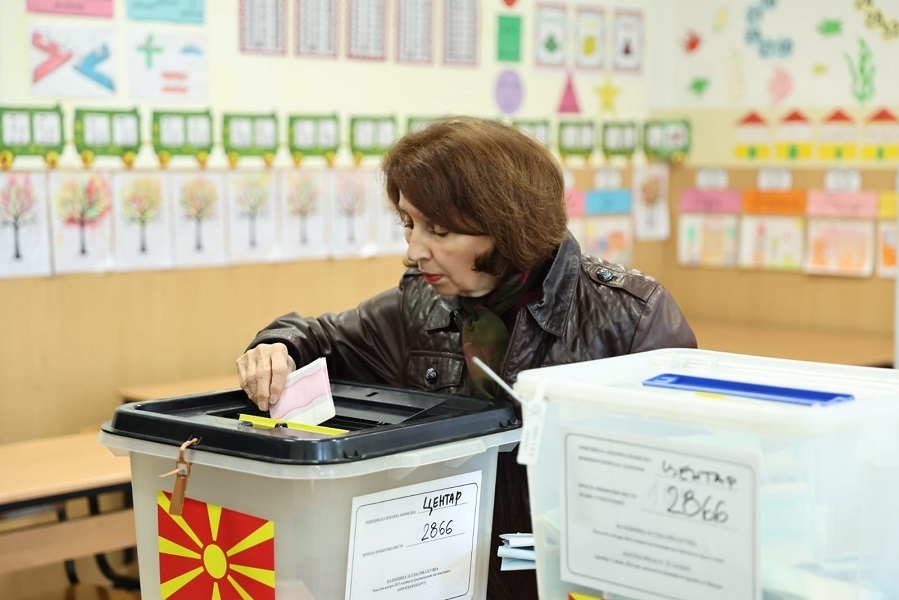 За Сиљановска-Давкова изборите биле здодевна изборна граѓанска слика - Либертас